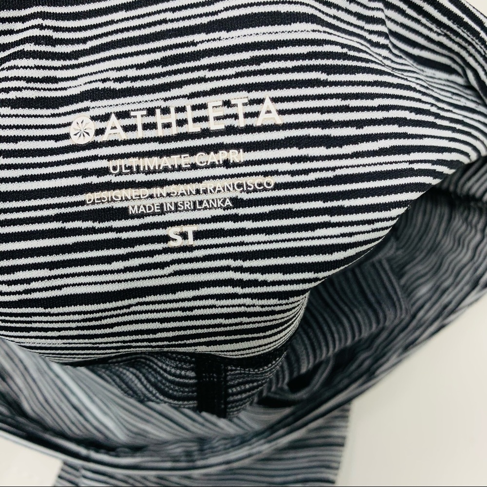 Athleta Ultimate Linear Lines Capris Pants - Picture 10 of 11